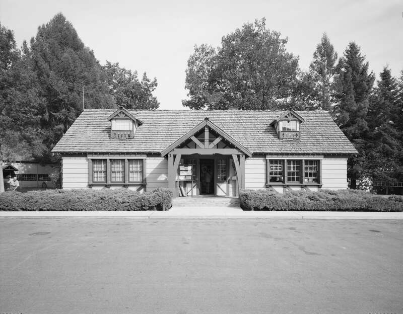The Leavenworth Ranger Station.