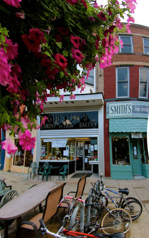 Facing Tappan Square - Gibson's Bakery and Smith's Home Furnishings.  Fisheye perspective.