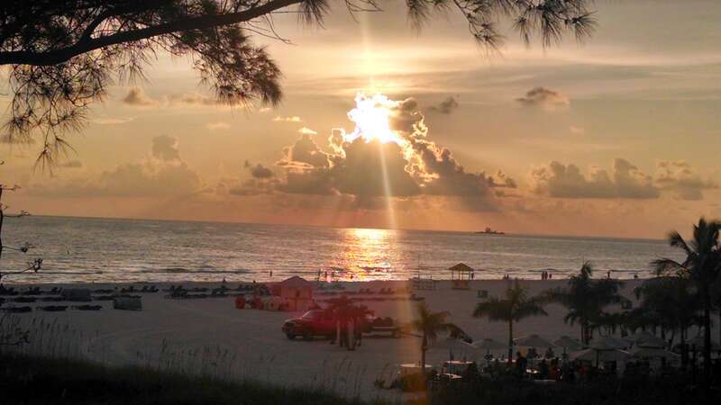 Sunset At Crabby Bills St Pete Beach