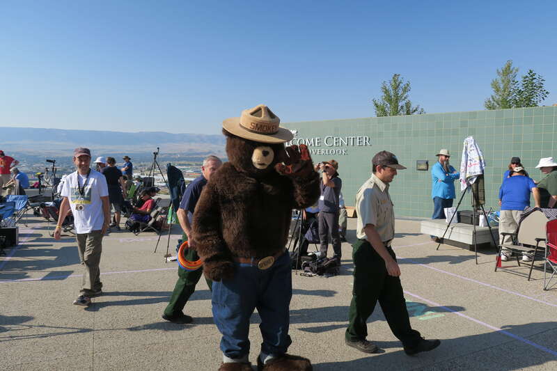 It’s Smokey the Bear!