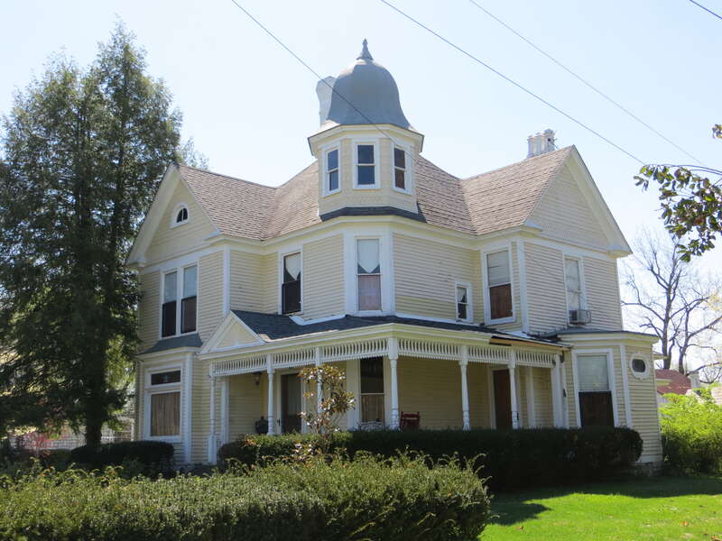 Queen Anne style house with cupola in East Main Street Historic District, Danville, Kentucky, USA 





This is an image of a place or building that is listed on the National Register of Historic Places in the United States of America. Its reference