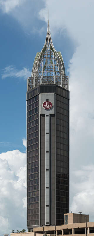 A northeast view of Renaissance Riverview Plaza Hotel, Mobile, Alabama