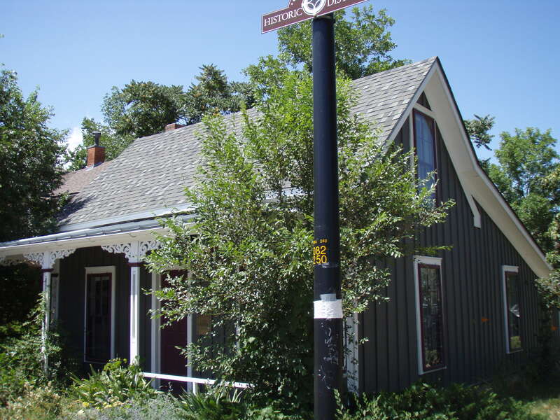 w:Woodward-Baird House in Boulder, Colorado, listed on the w:National Register of Historic Places.