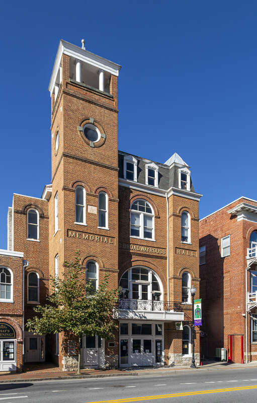 Broadway-Rouss Memorial Hall, Charles Town, West Virginia, USA