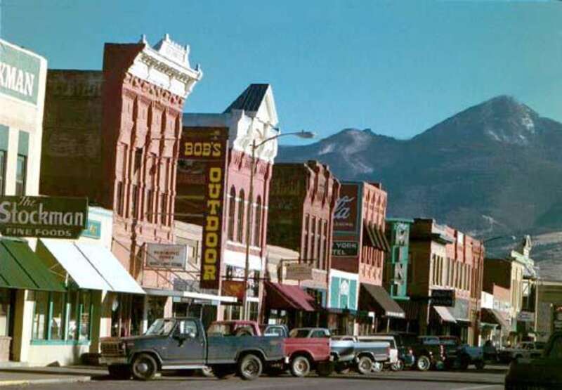View of Downtown Livingston Montana. Viewpoint is on Main St., between E. Park and E. Callender Sts., looking southeast along Main St.