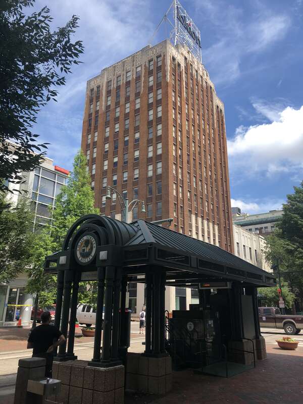 88 Union Center (Office building) at Union Avenue and Main STreet in Memphis, Tenenssee