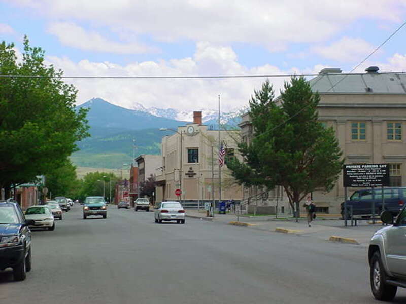 View of mountains from Downtown Livingston Montana. View is from 2nd St., between Park and Callender, looking southeast.