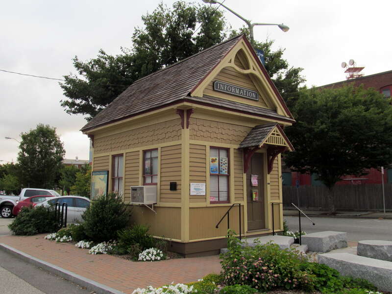 Information booth in downtown New London - the former Cedar Grove Cemetery stretcar waiting station - in August 2013