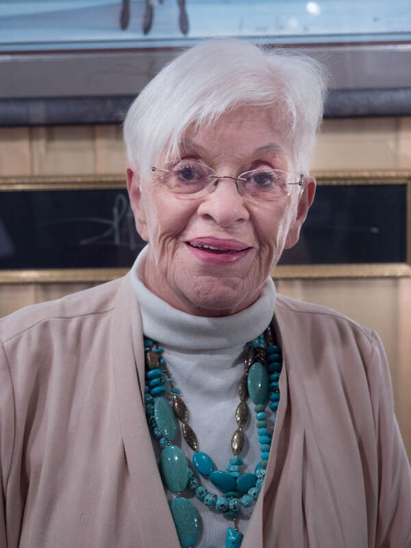 P. Buckley Moss at the Berlin Creek &amp;amp; Blue River Galleries in Berlin, Ohio, October 2019