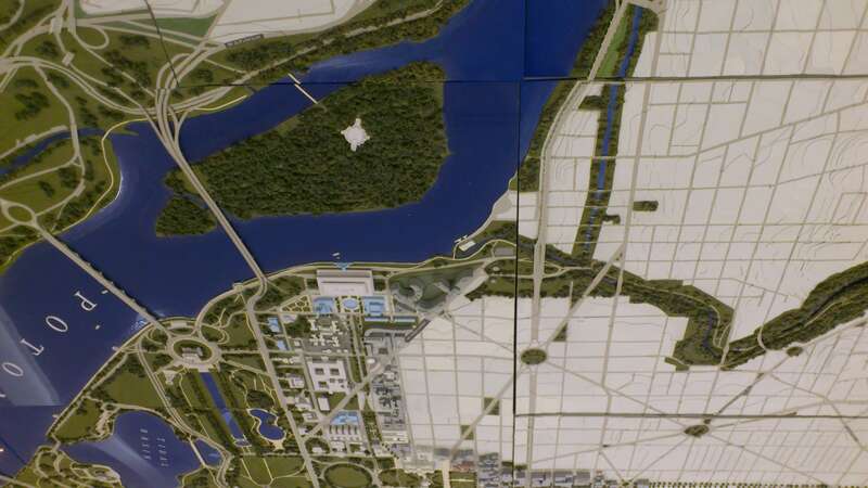 Model at NCPC (from &quot;Extending the Legacy&quot;) showing DC side: deleted I-66. (I would prefer to reroute RCP via a completely decked I-66.)