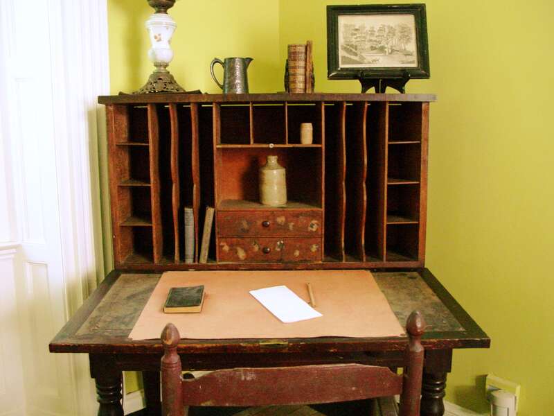Writing desk at Belle Mont historic house in Alabama