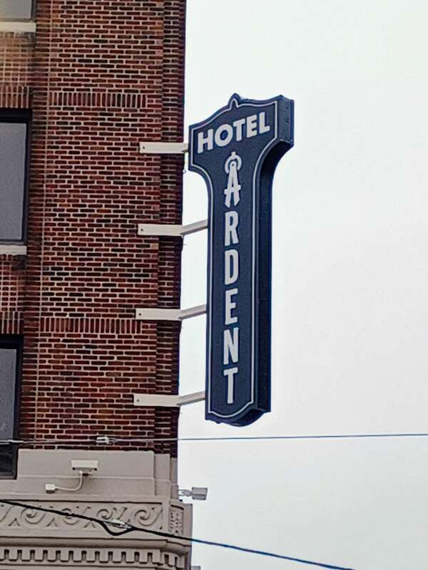 Hotel Ardent sign, NE corner, Dayton, OH