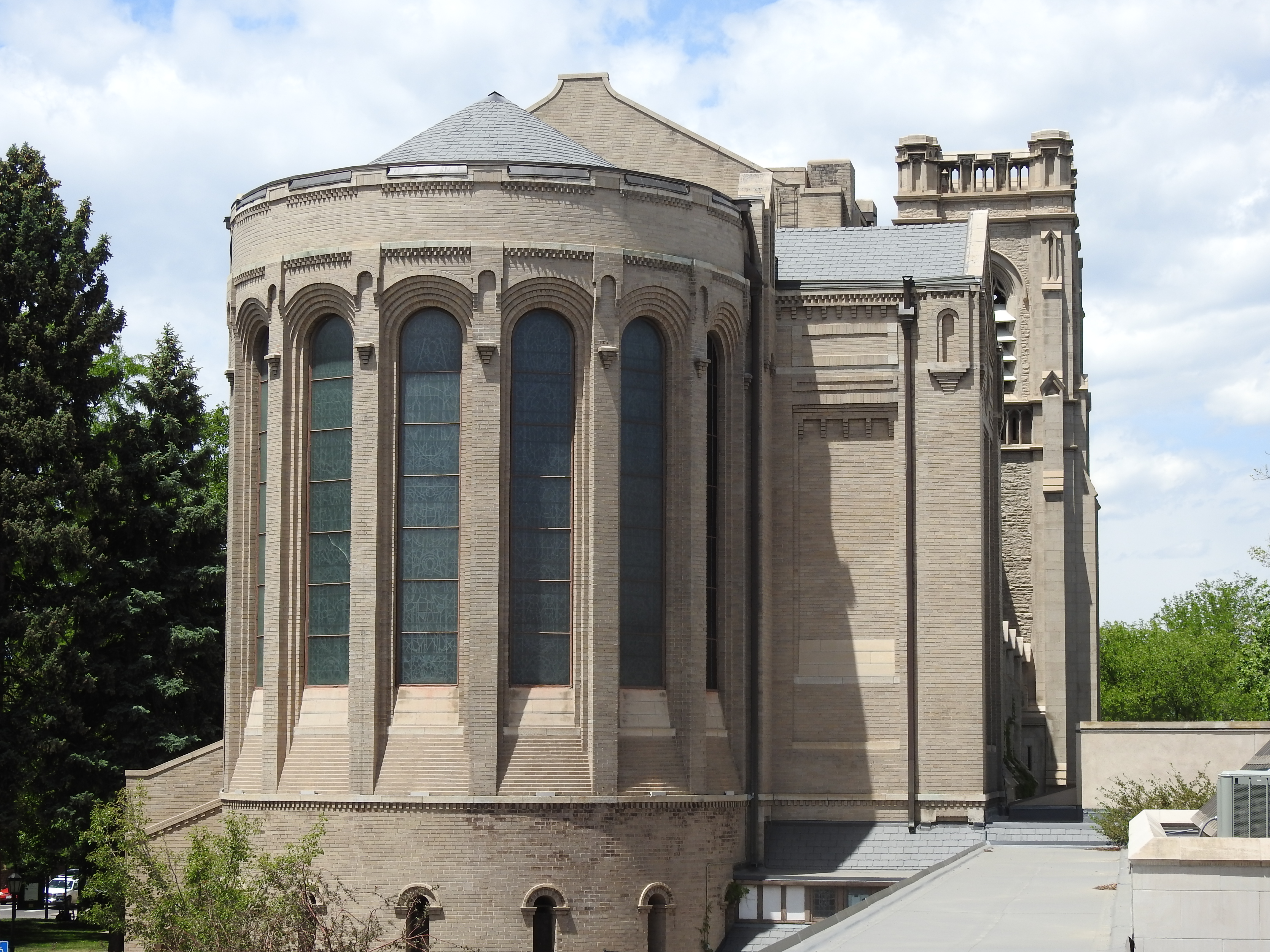 A view of the apse from the cathedral library.