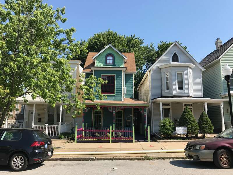 Photograph by Eli Pousson, 2017 June 4.