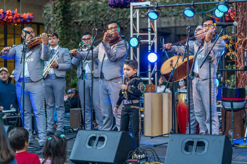 Mariachi at The Historic Pearl Dia De Los Muertos