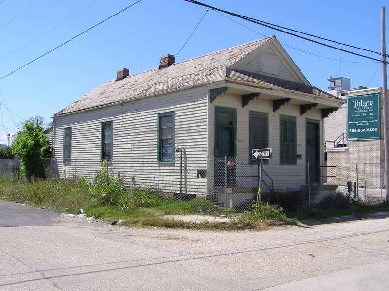 &quot;Shotgun double&quot; house, Jena Street, Freret neighborhood, Uptown New Orleans.