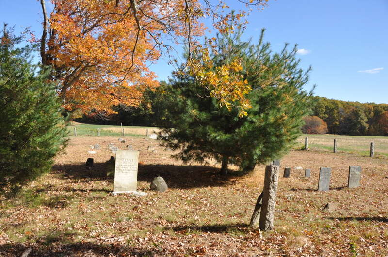 Brown Avenue Historic District, Johnston, Rhode Island.  Brown Avenue Cemetery.
