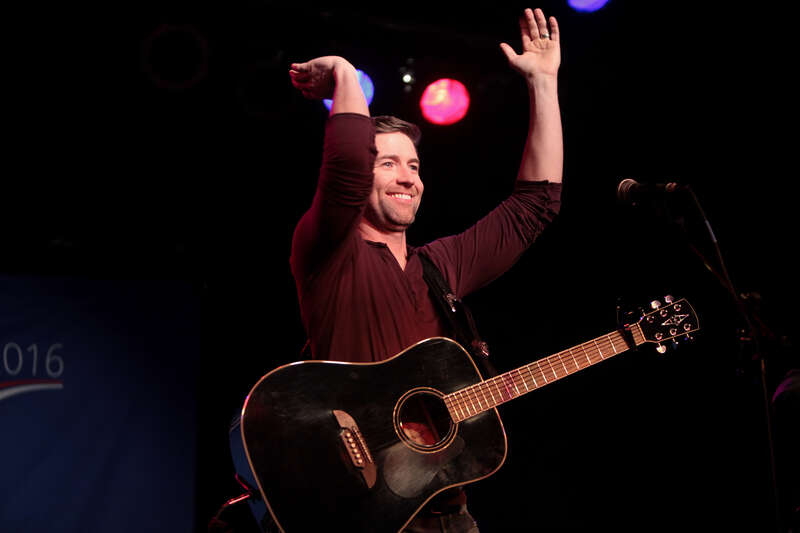 Josh Turner performing for supporters of former Governor Mike Huckabee at a campaign rally at Wooly's in Des Moines, Iowa.

Please attribute to Gage Skidmore if used elsewhere.