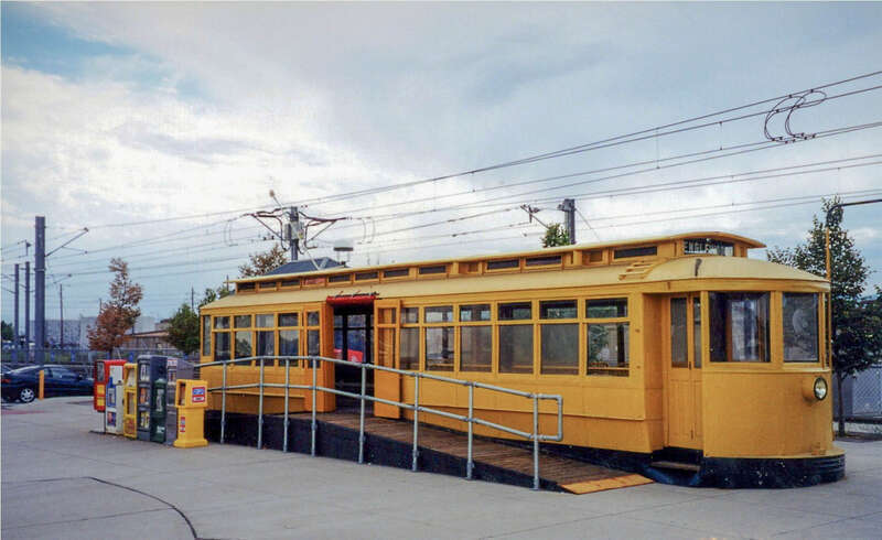 20000825 09 Denver Tramway car used as LRT waiting room