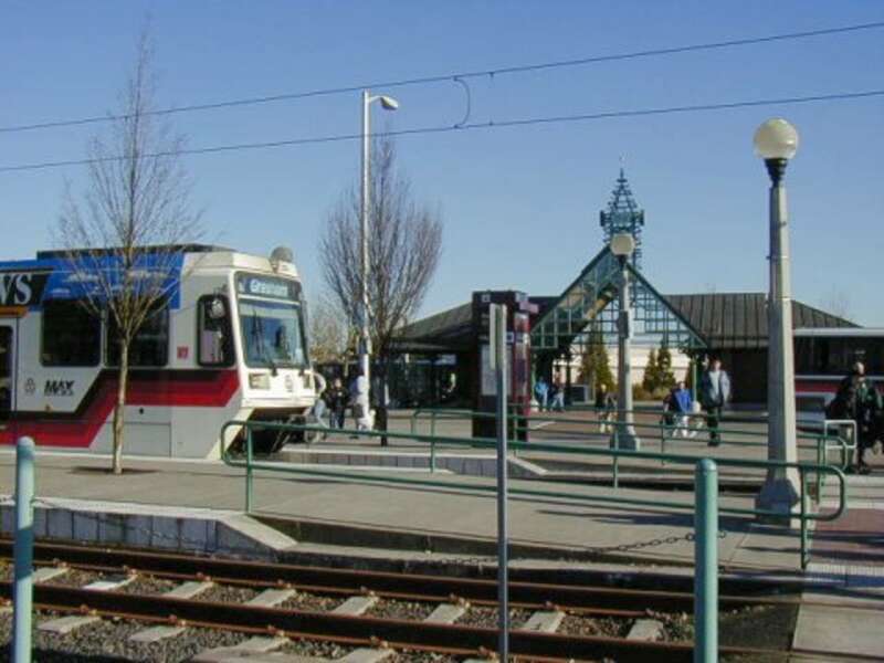 Beaverton Transit Center MAX station