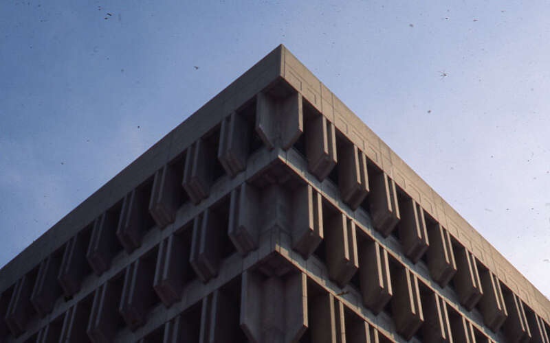 Title: Boston City Hall
Creator: Peter H. Dreyer
Date: undated
Source: Collection 9800.007, Peter H. Dreyer slide collection
File name: 9800007_463
Photographer: Peter H. Dreyer
Rights: Public Domain, Please credit Peter H. Dreyer

Citation: Peter H.