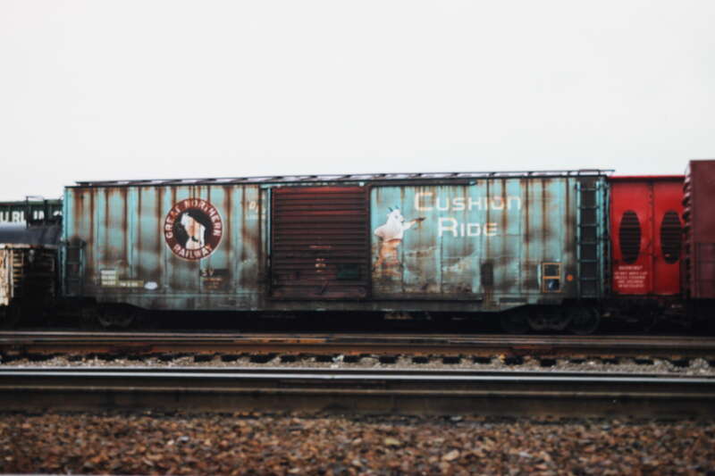BN Clyde Yard, Chicago area, Railroad rolling stock, 1987; digital copy of print. Complete indexed photo collection at WorldHistoryPics.com.