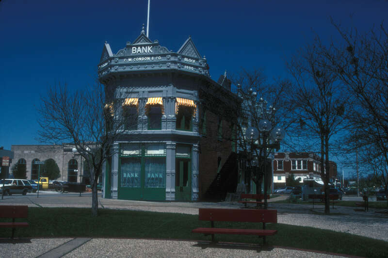 1890;  ONE OF 2 BANKS THE DALTON GANG ATTEMPTED TO  ROB ON OCTOBER 5TH, 1892;  4 GANG MEMBERS WERE KILLED AND 4 CITIZENS ALSO WERE KILLED