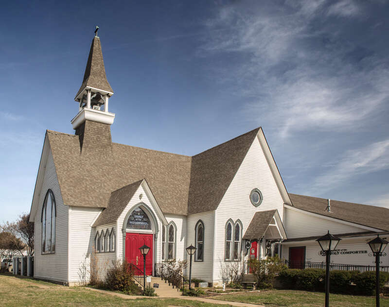 Church of the Holy Comforter in Cleburne, Texas