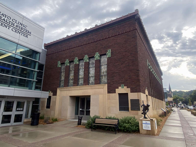 First National Bank of Mankato
Now part of the Mankato Civic Center, the Mayo Clinic Health System Event Center.

Mankato, Minnesota, USA