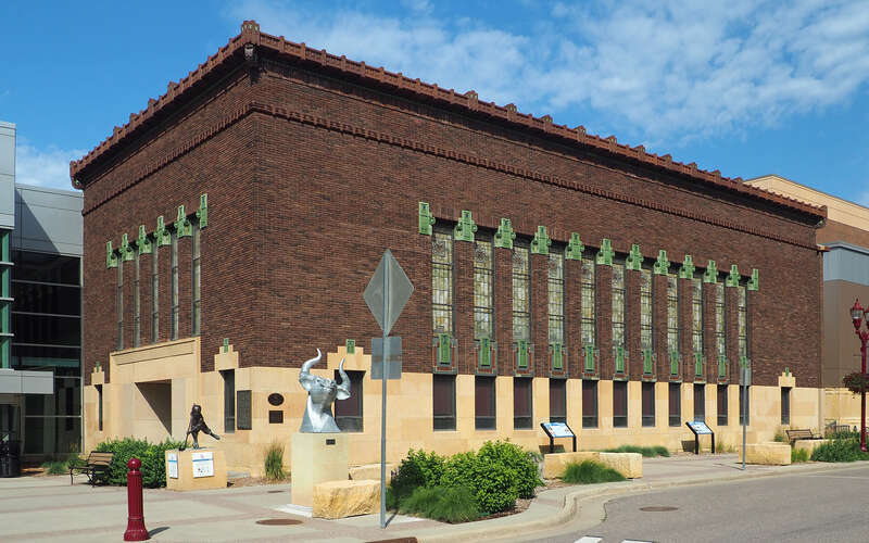 First National Bank of Mankato (now the Mankato Civic Center's Grand Hall), 229 S Front St, Mankato, Minnesota, United States.  Viewed from the west.





This is an image of a place or building that is listed on the National Register of Historic