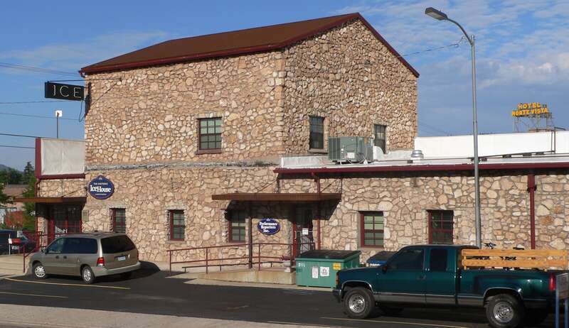 Ice House, occupying the half-block on the south side of Birch between Agassiz and Verde in Flagstaff, Arizona.  Southeast corner, seen from across Verde.
