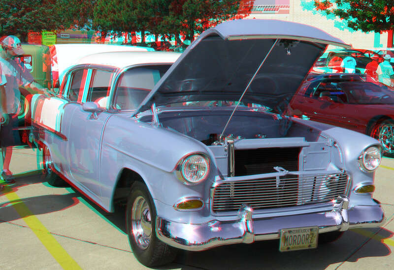 View with 3D red/cyan glasses.