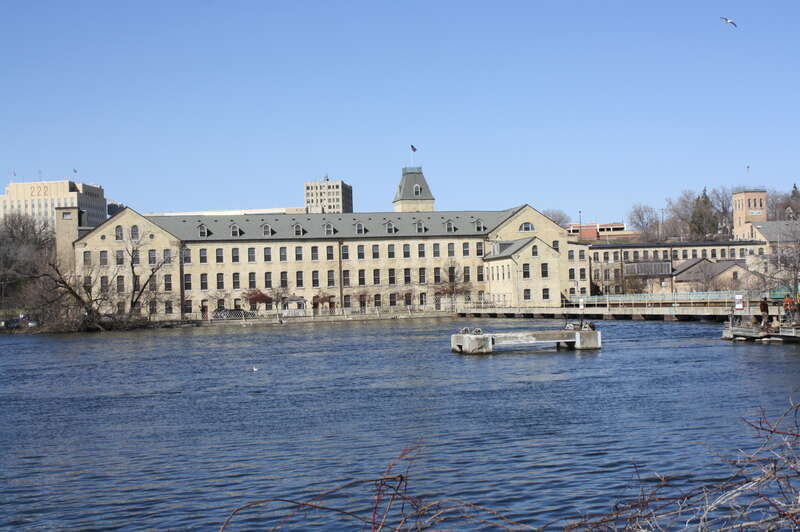 This   file was uploaded  with Commonist.