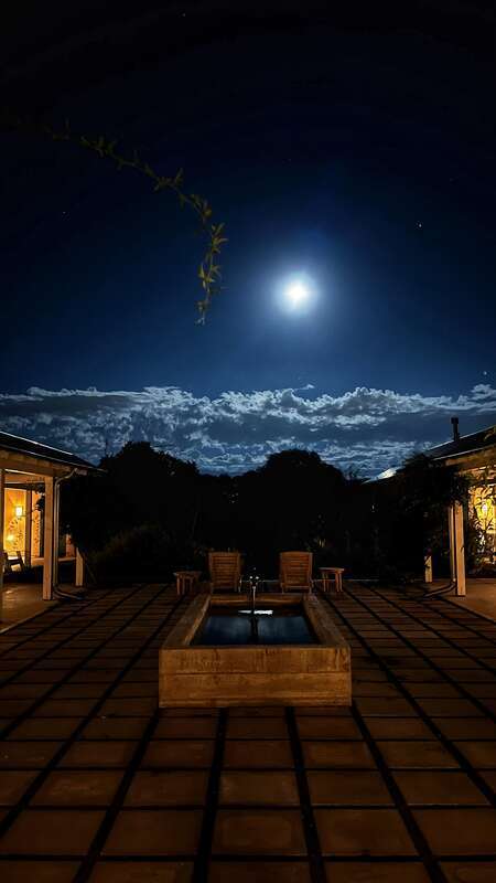 Toma de luna llena durante setiembre 2024 en Los Poblanos, Albuquerque