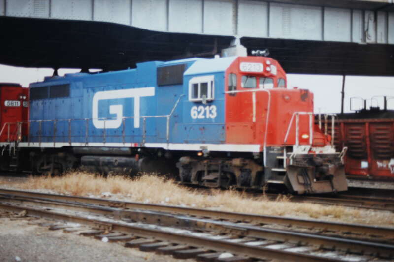 Clyde Yard, BN, Chicago, 1987; digital copy of print. Complete indexed photo collection at WorldHistoryPics.com.