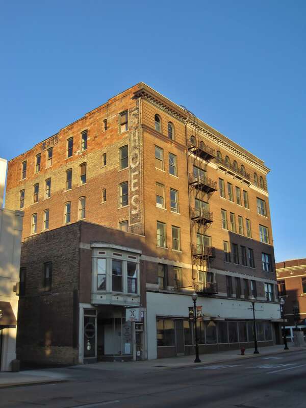 Hotel Arthur in Aurora (1905). It was the tallest building in Aurora until Hotel Aurora was built in 1917. Originally a hotel, the building is better known as the headquarters of the Aurora, Elgin &amp;amp; Chicago Railroad from 1915 to 1935. It also