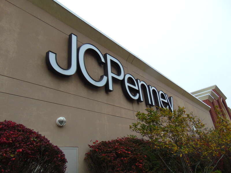 JCPenney (Brass Mill Center)