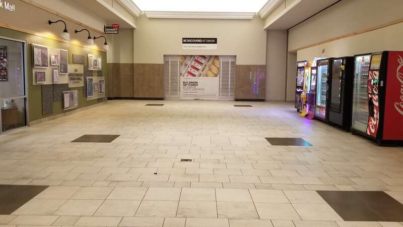 Greenwood Park Mall, Greenwood, IN, November 2018