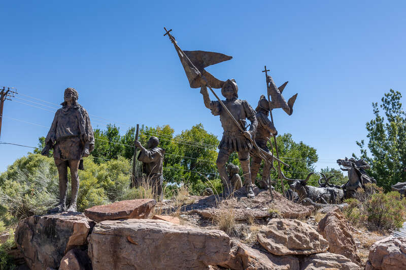 La Jornada is a 33-piece sculpture by Reynaldo &quot;Sonny&quot; Rivera and Betty Sabo which depicts Juan de Oñate leading an expedition of Spanish settlers. It is located on the grounds of the Albuquerque Museum.
