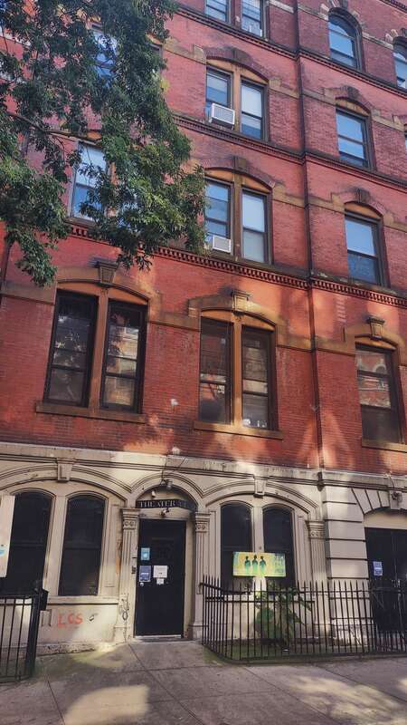 Metropolitan Playhouse (مسرح في مانهاتن، الولايات المتحدة)