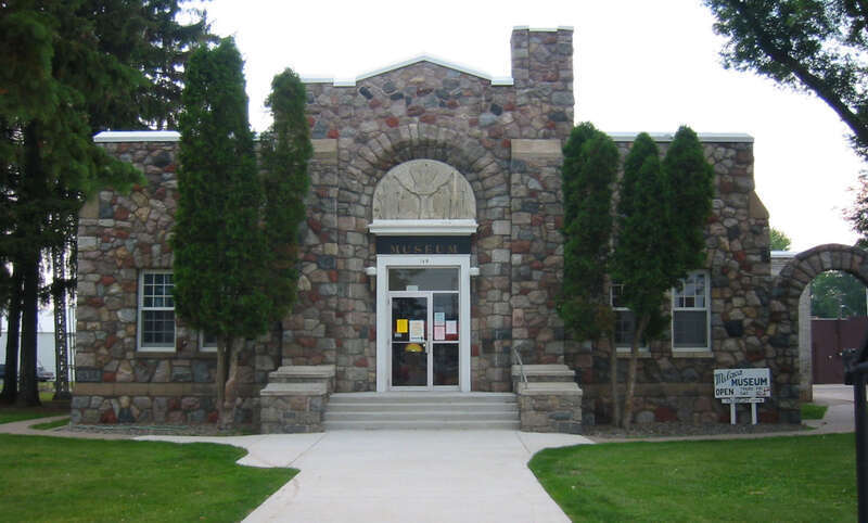 The former city hall building in w:Milaca, Minnesota.  It is now operated as a museum and is on the National Register of Historic Places.