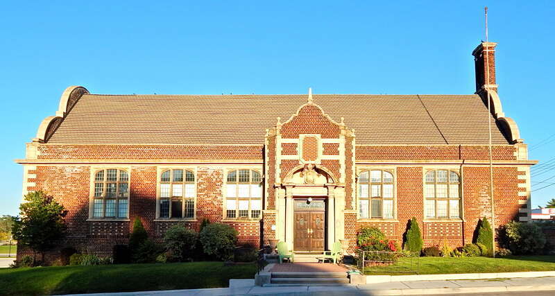 Mishawaka Carnegie Library, 122 North Hill Mishawaka