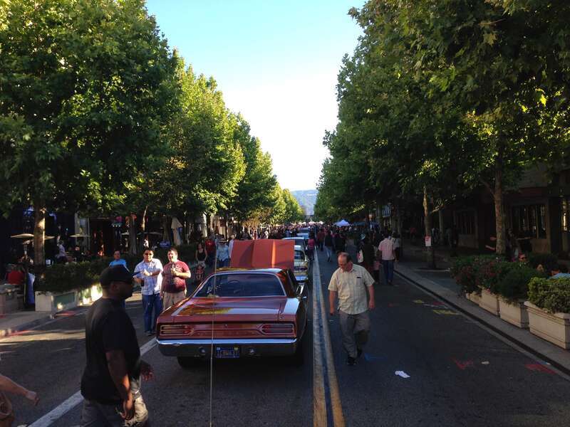 Streets and buildings in Mountain View, California