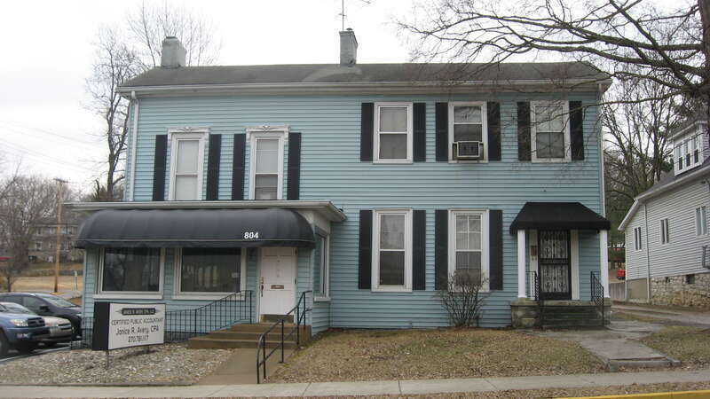 Front of the Newton-Kemp Houses, located at 804-806 Chestnut Street in Bowling Green, Kentucky, United States.  Built in the early nineteenth century, the houses are listed on the National Register of Historic Places.