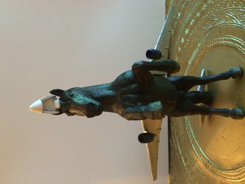 Before take-off Pegasoarus likes to vogue for the camera.  Work it!