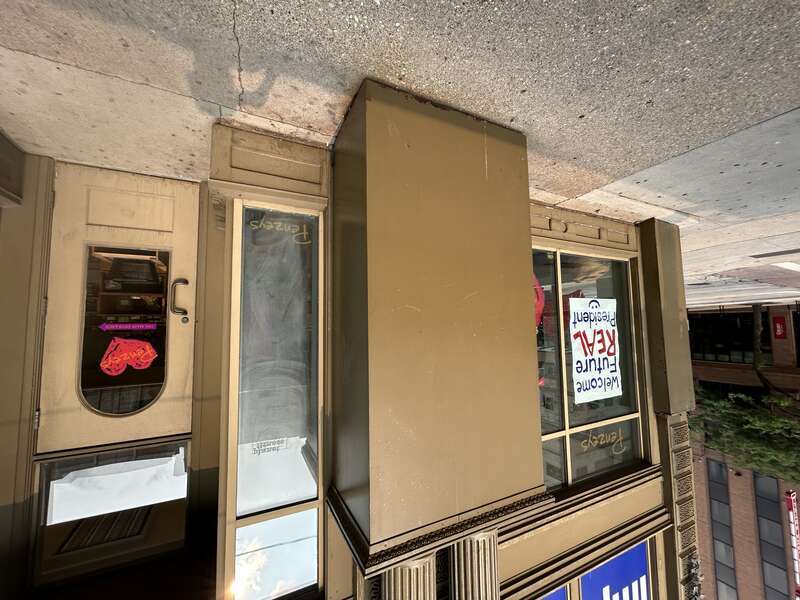 Penzeys Spices sign welcoming Kamala Harris to Milwaukee on the day of her first presidential campaign rally. The sign references a sign the store placed in its window during the preceding week when the Republican National Convention was held in
