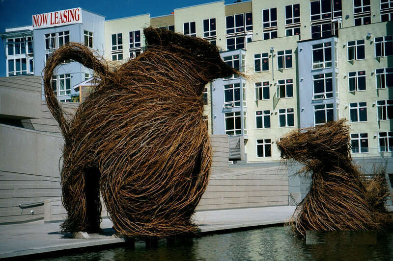 Pitchure sculptures in Tacoma, 2002