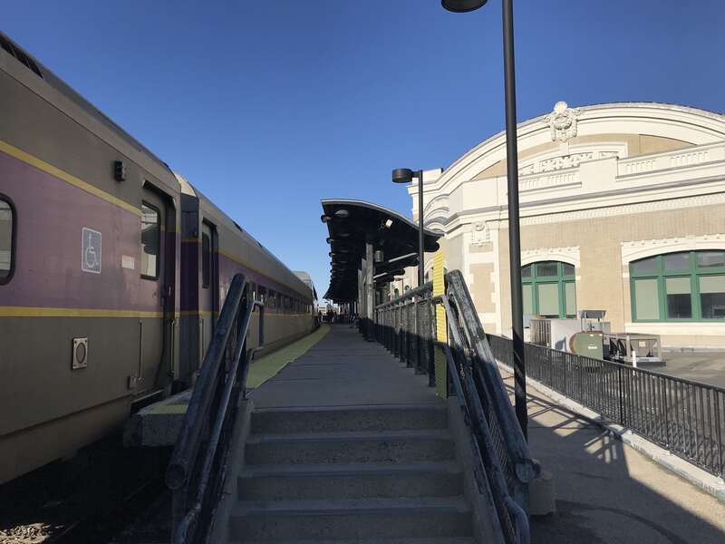The single side platform at Worcester Union Station, with an MBTA Commuter Rail train laying over