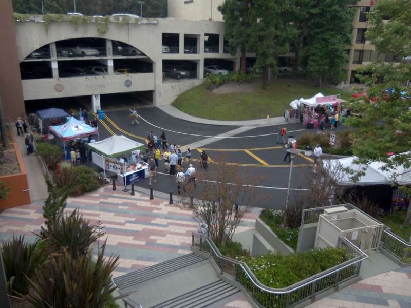 Promenade on the Peninsula