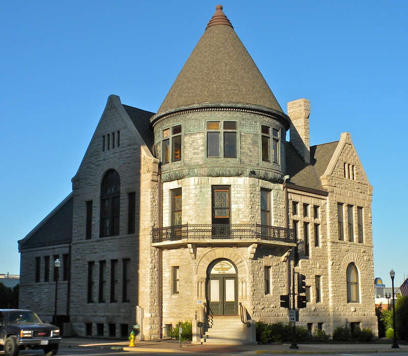 Gardner Museum, former Quincy Public Library in Quincy, Illinois.  Part of the Downtown Quincy Historic District	 on the NRHP since April 7, 1983. The historic district is roughly bounded by Hampshire, Jersey, 4th and 8th Sts.